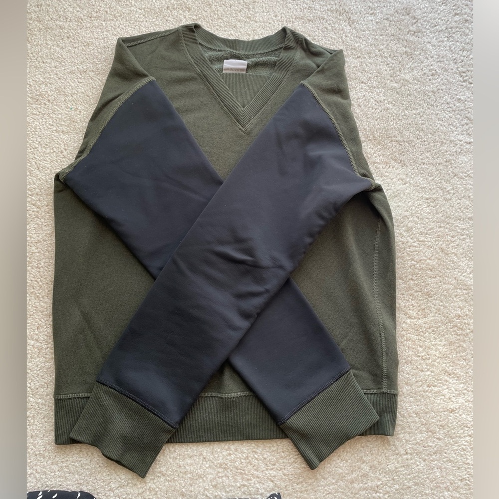 Adidas men’s shirt